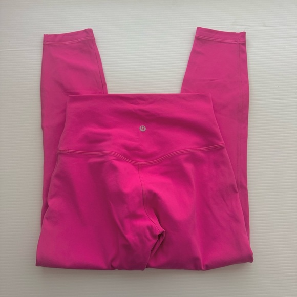 lululemon Align High Rise Crop Size 6 - Picture 4 of 7